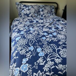 The Company Store Navy Blue FloralQueen Duvet Cover Set